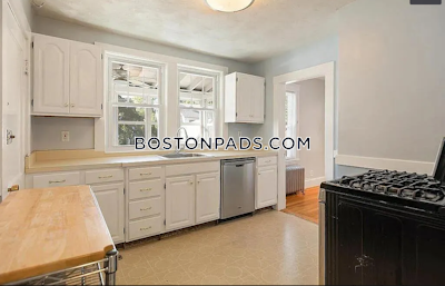 Newton 4 Beds 1 Bath  Chestnut Hill - $5,600