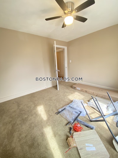 Medford Sunny 4 bed 1 bath available 6/1 on Bowdoin St in Medford!!  Tufts - $4,000