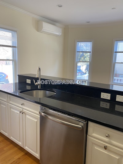 Cambridge 2 Beds 1 Bath  Harvard Square - $3,795 No Fee