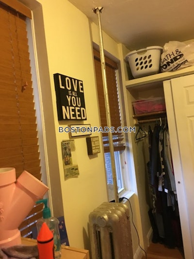 Beacon Hill 2 Bed, 1 Bath Unit Boston - $3,500