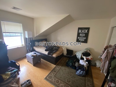 Lower Allston 4 Beds 2.5 Baths Boston - $5,000 No Fee