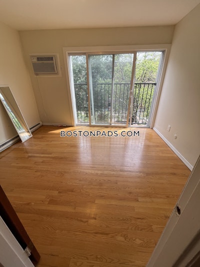 Northeastern/symphony 1 Bed 1 Bath Boston - $2,500