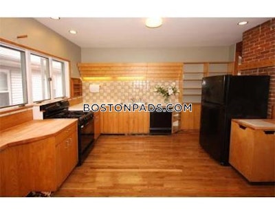 Allston 5 Beds 2 Baths Boston - $3,000