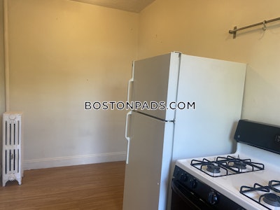 Brookline 1 Bed 1 Bath BROOKLINE- NORTH BROOKLINE $2,500  North Brookline - $2,400