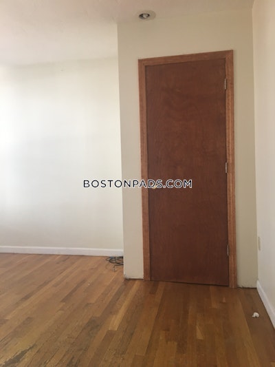 Cambridge 3 Beds 1 Bath  East Cambridge - $3,100