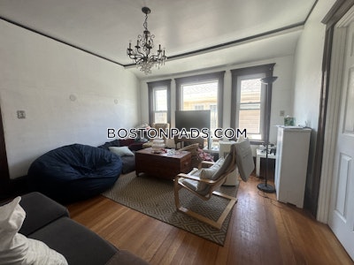 Somerville 4 Beds 1 Bath  Tufts - $3,800