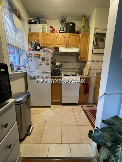 Brookline 2 Bed, 1 Bath Unit  Washington Square - $2,700