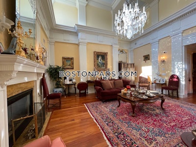 Back Bay 3 Beds 5 Baths Boston - $14,000