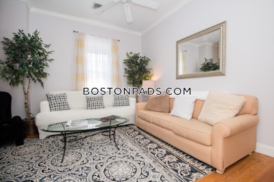 Brookline 2 Bed 1 Bath BROOKLINE- BROOKLINE VILLAGE $4,500  Brookline Village - $4,900