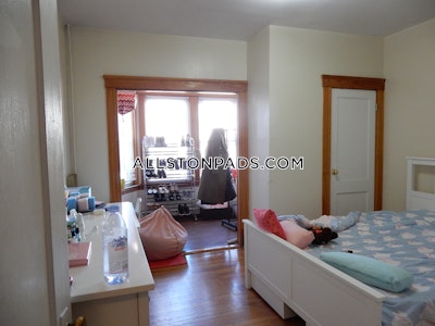 Allston 3 Bed 1.5 Bath BOSTON Boston - $3,300