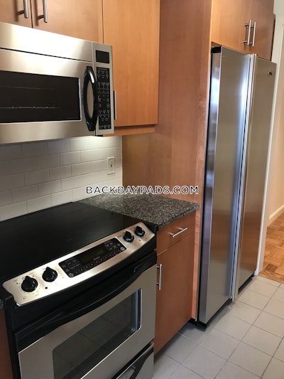 Back Bay 2 Beds 2.5 Baths Boston - $8,800