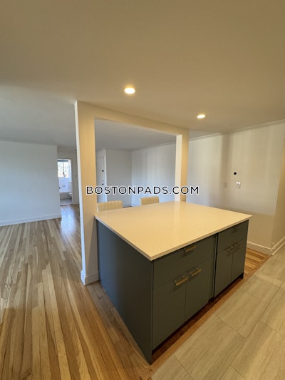 Brookline 2 Beds 1 Bath  Washington Square - $3,000