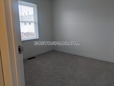 Roslindale Apartment for rent 3 Bedrooms 1 Bath Boston - $3,562