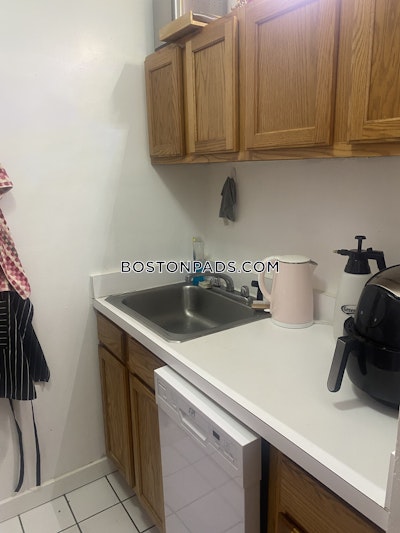 Fenway/kenmore Apartment for rent 1 Bedroom 1 Bath Boston - $3,350 50% Fee