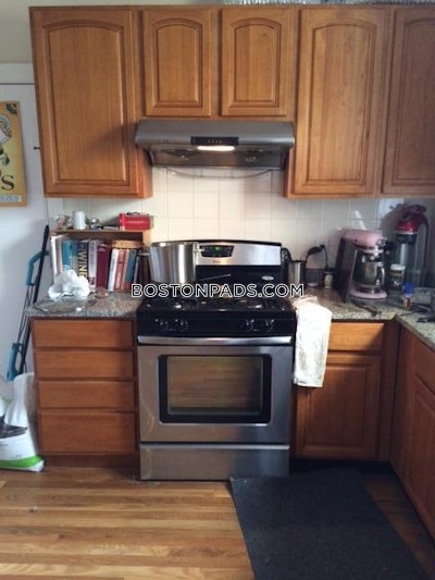 Somerville Apartment for rent 2 Bedrooms 1 Bath  Winter Hill - $2,695