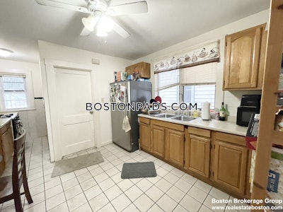 Dorchester 3 Beds 1 Bath Boston - $3,200