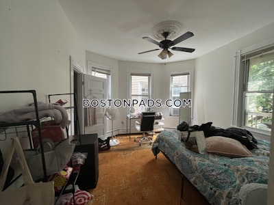 Mission Hill Apartment for rent 5 Bedrooms 2 Baths Boston - $5,800