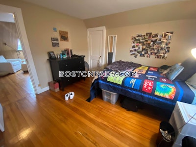 Somerville 6 Beds 2 Baths  Tufts - $4,900